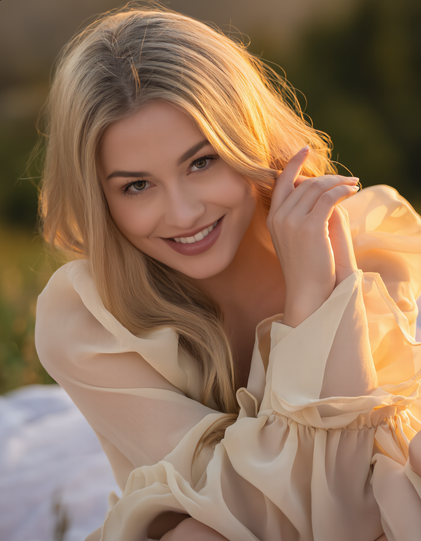 3x4_A_blonde_20_years_old_Western_wo