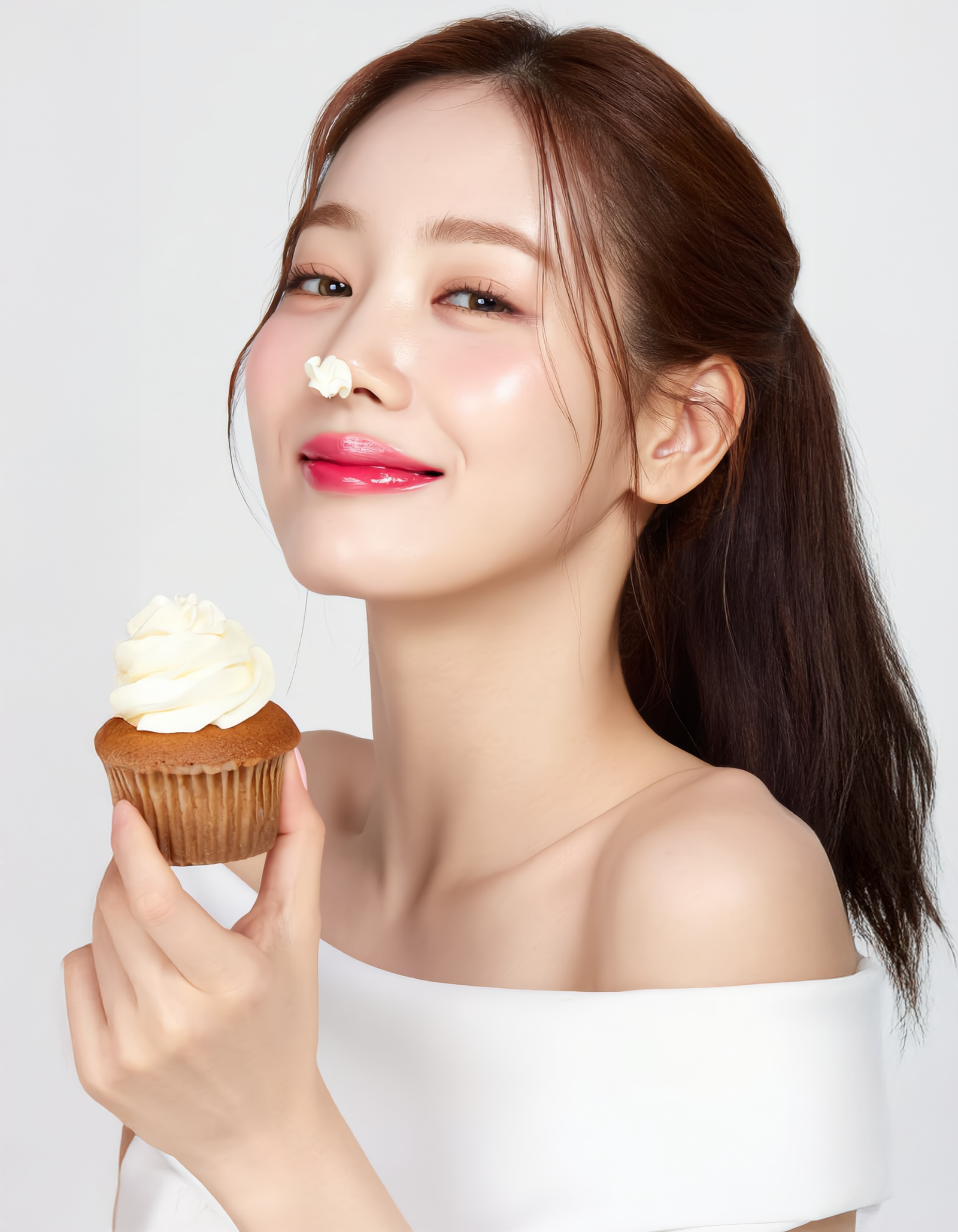 9x16_A_joyful__beautiful_Korean_woman (2)